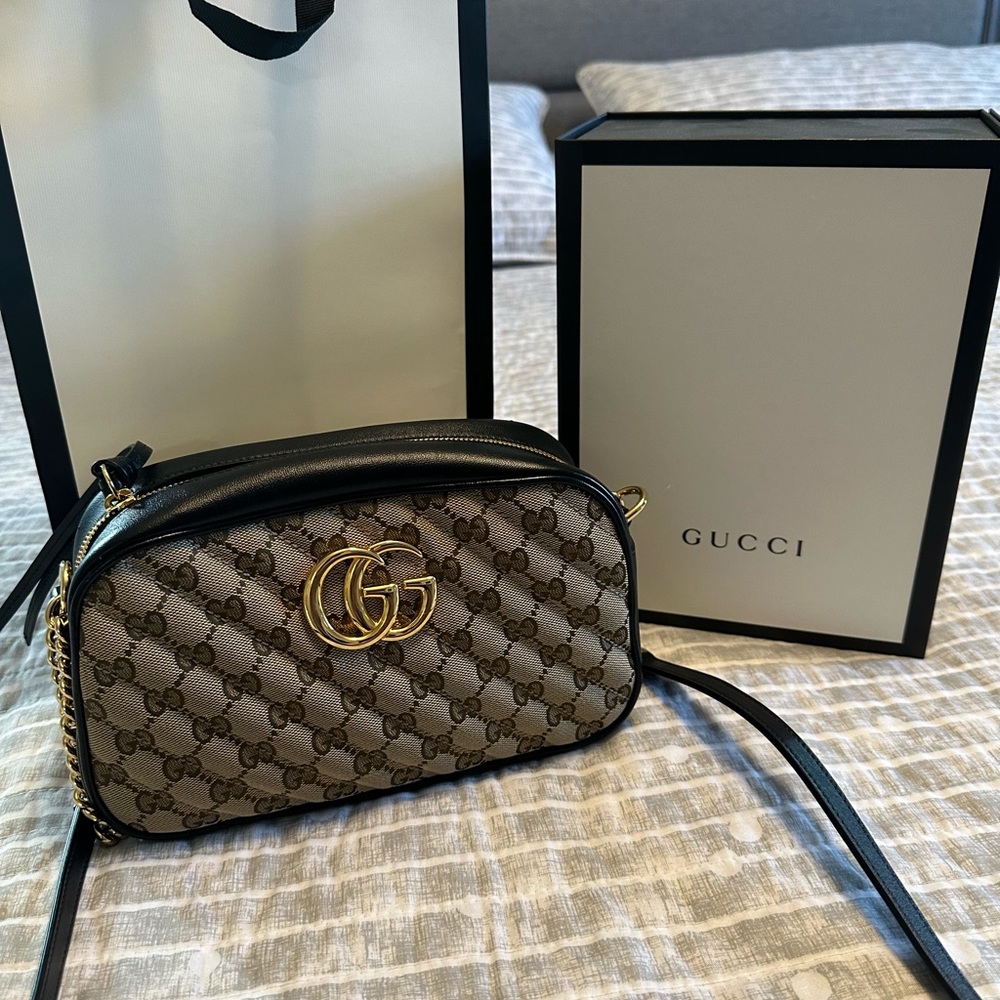 Gucci GG Marmont Crossbody Bag